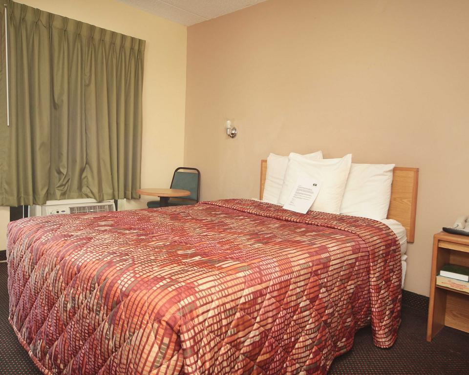 Rodeway Inn Charlotte Downtown Eksteriør billede